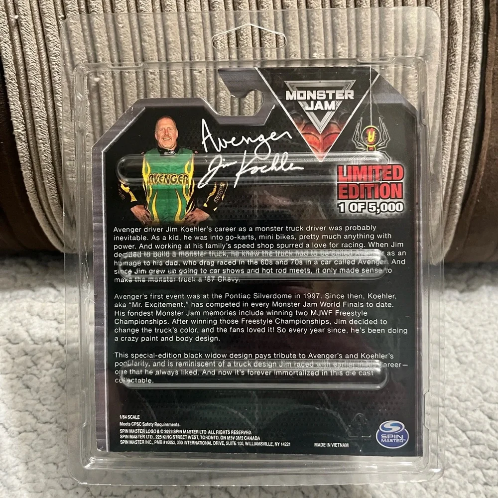 Monster Jam Avenger
Exclusive Black Widow LIMITED
EDITION 1 of 5000 - Picture 8 of 8